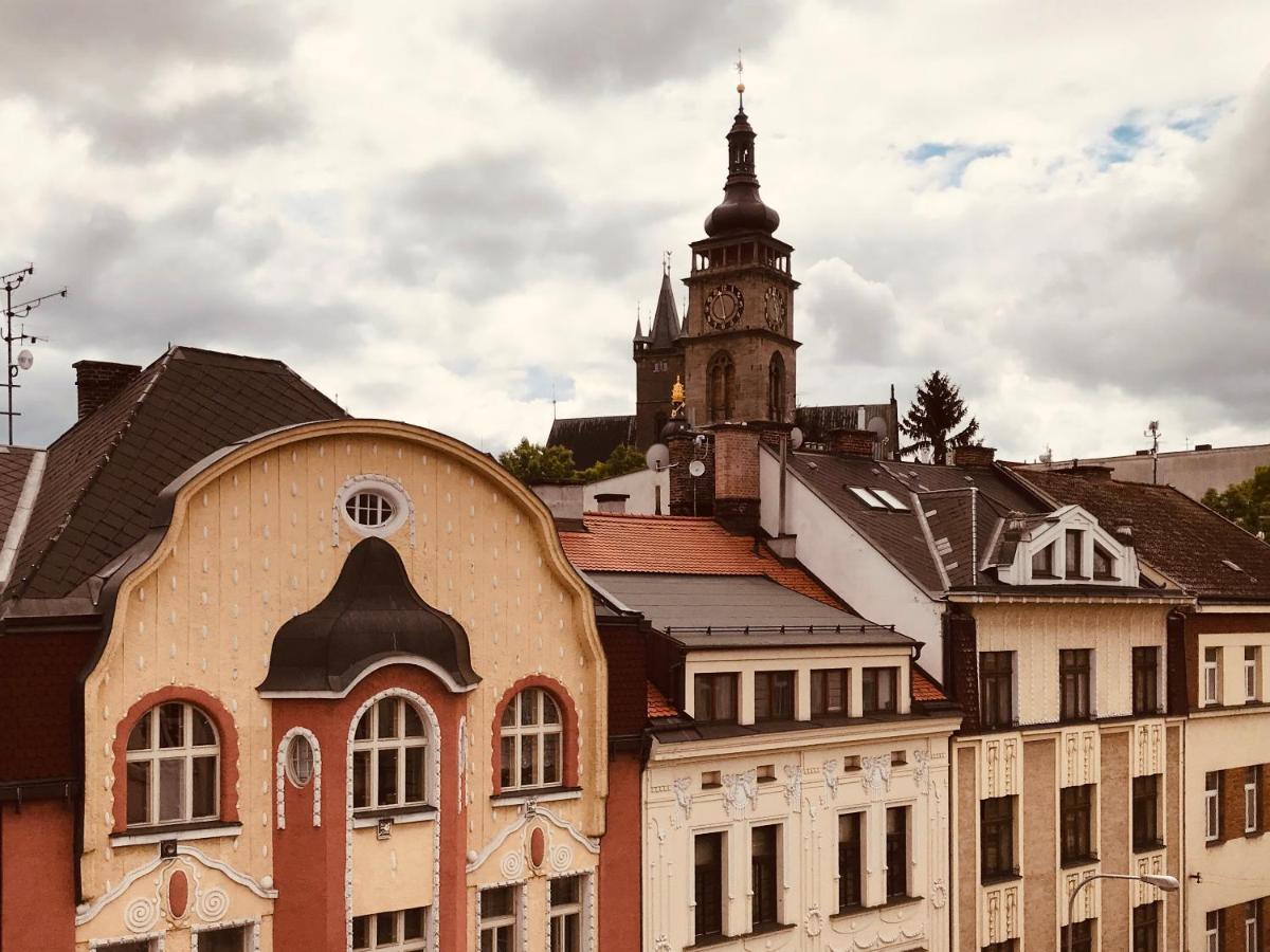 Hotel Grand Hradec Králové Exteriör bild